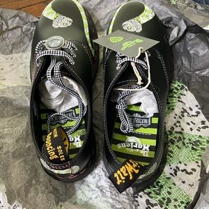 LIMITED EDITION: WBx Dr Martens collab.
•BEETLEJUICE 1461•